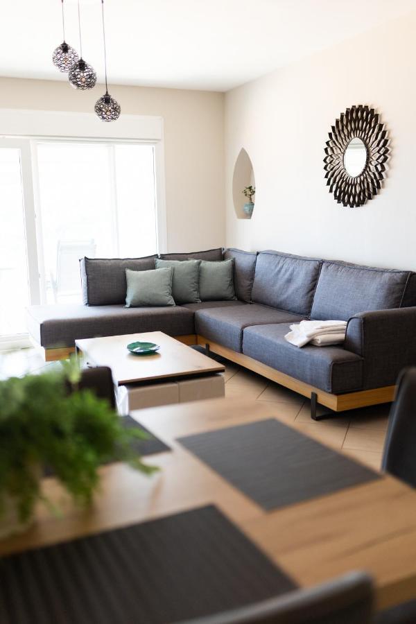 Bellevue Homes Кавала Екстериор снимка