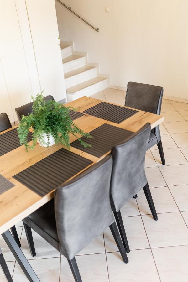 Bellevue Homes Кавала Екстериор снимка